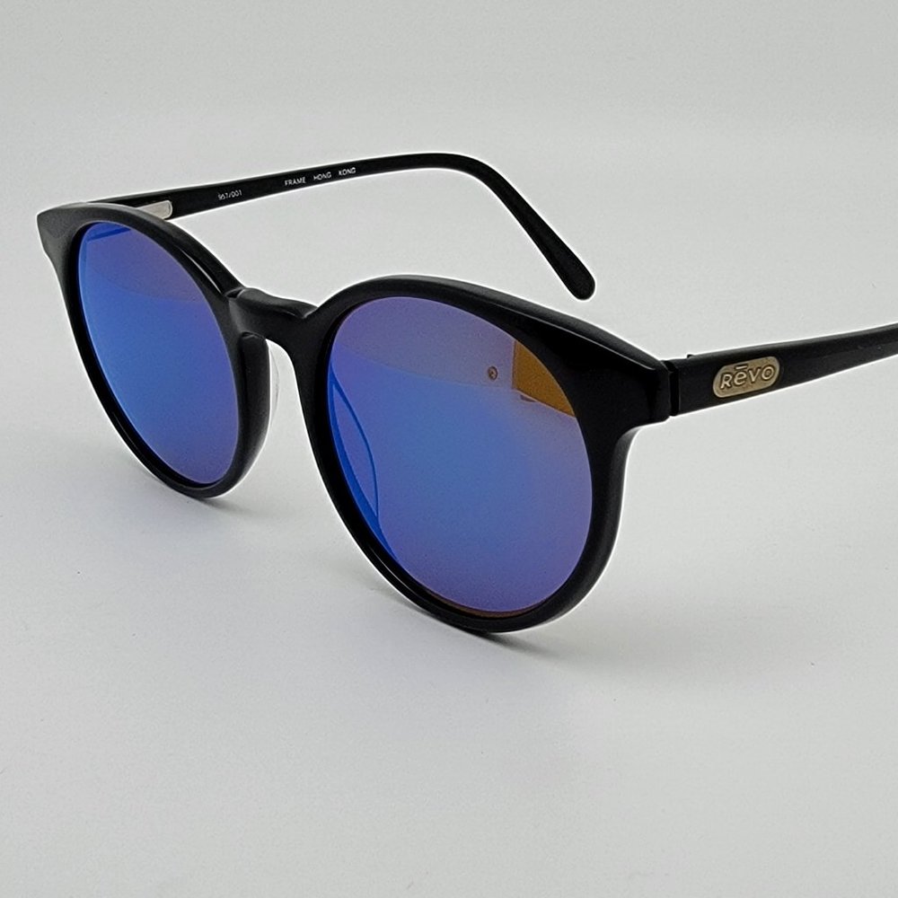Revo 957/001 Black Frame Blue Mirror Lens Sunglasses Hong Kong 50-15-134